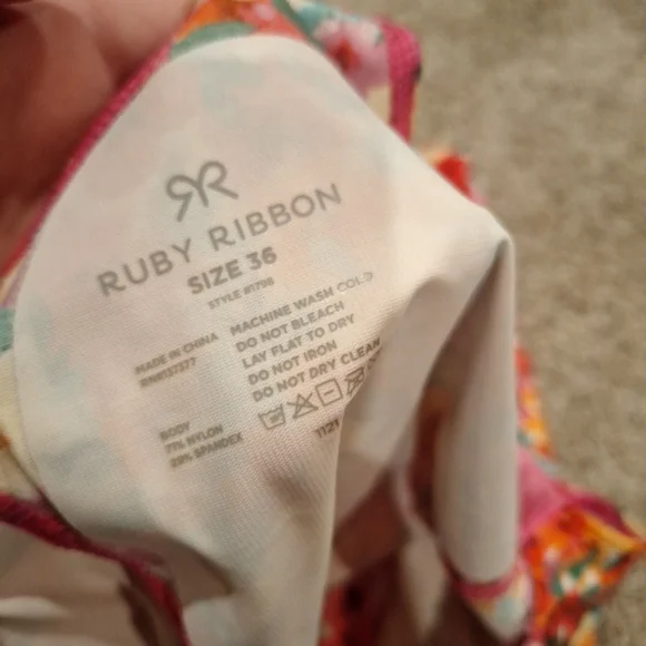 Ruby Ribbon Heritage Cami Womens 36 FLORAL BLOOMS Tank Adjustable #1798 Flowers - Picture 7 of 9